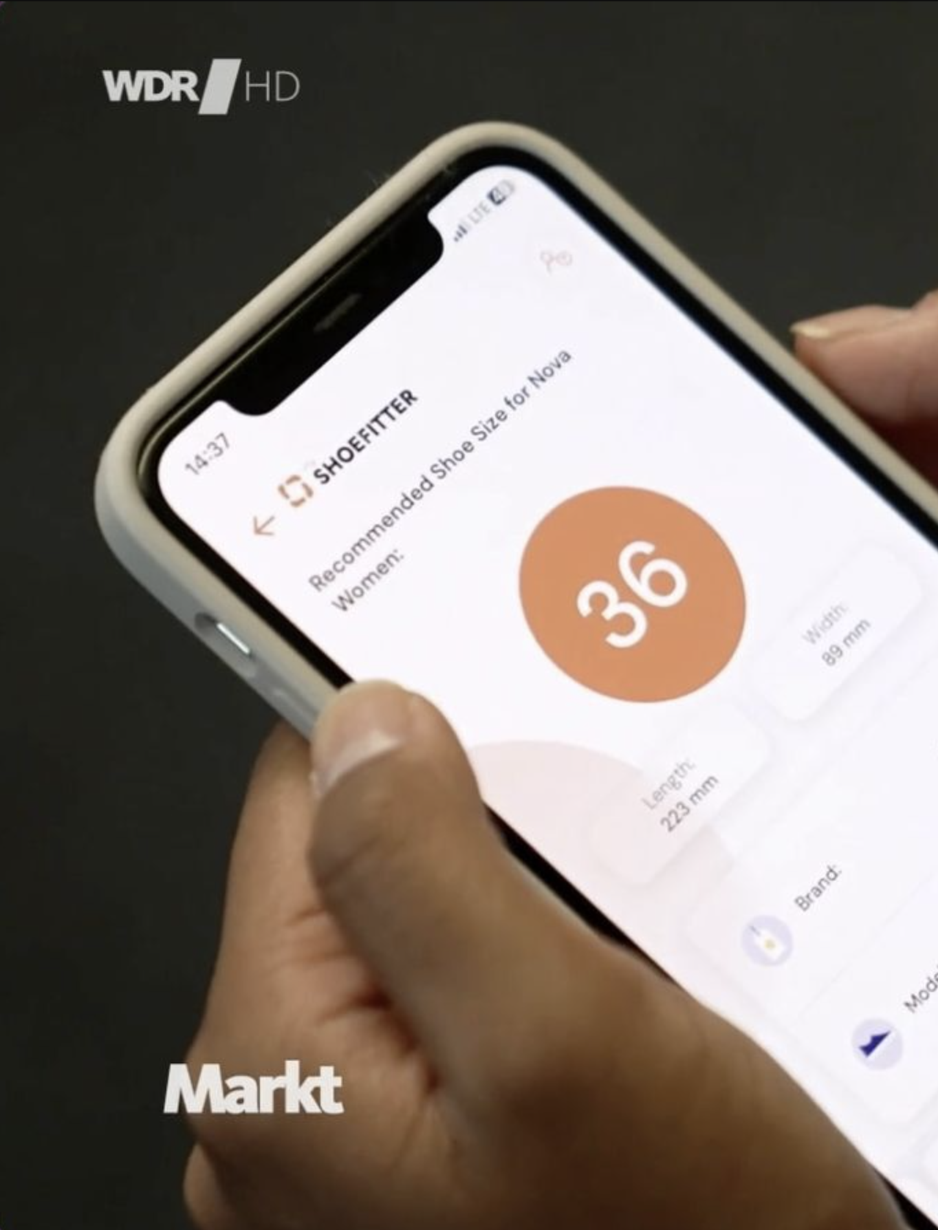 mySHOEFITTER — Reducing returns in e-commerce using AI customer story preview